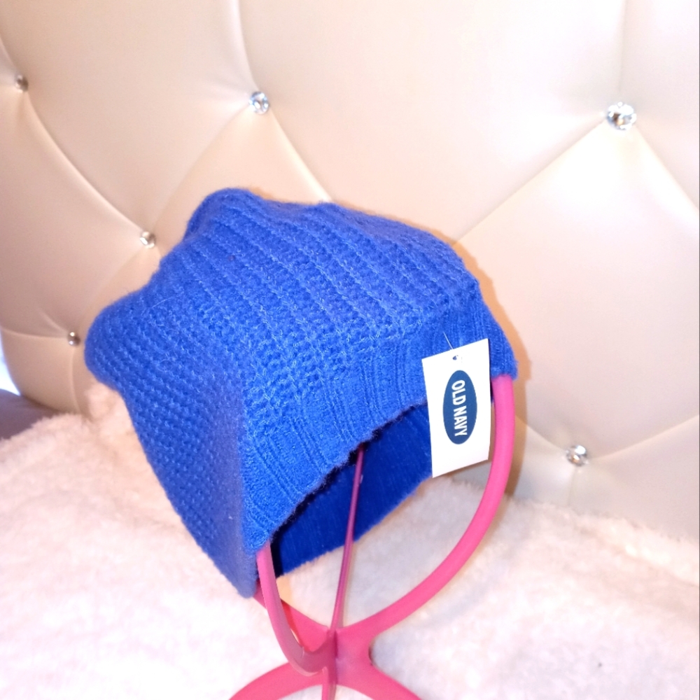 Cable knit hat
